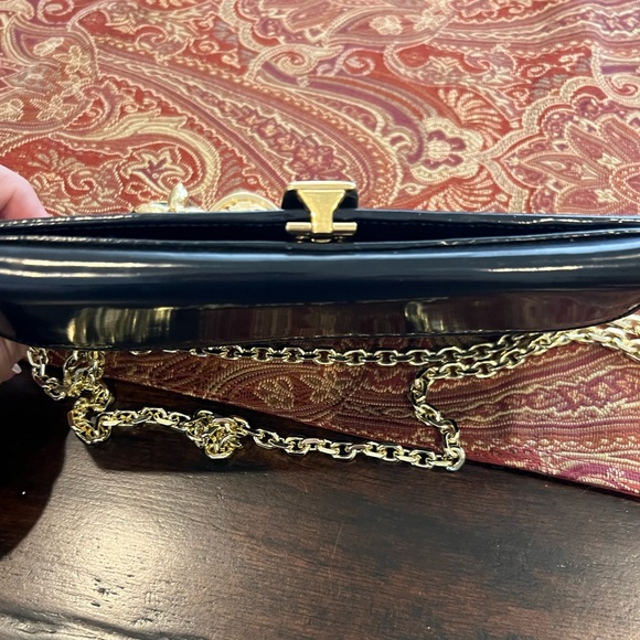 Gucci logo vintage black long patent leather wallet w chain - Picture 10 of 17